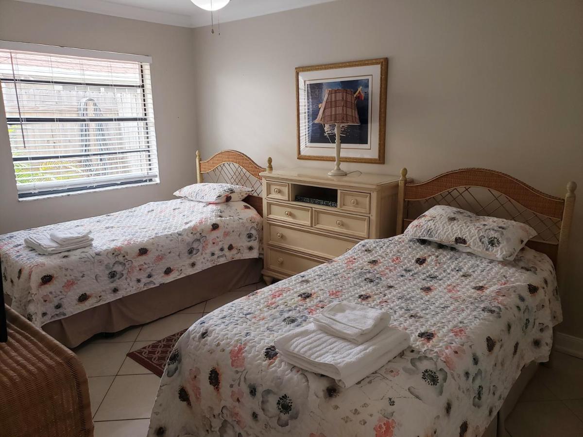 Ocean Vacation Breeze Villa Lantana Buitenkant foto
